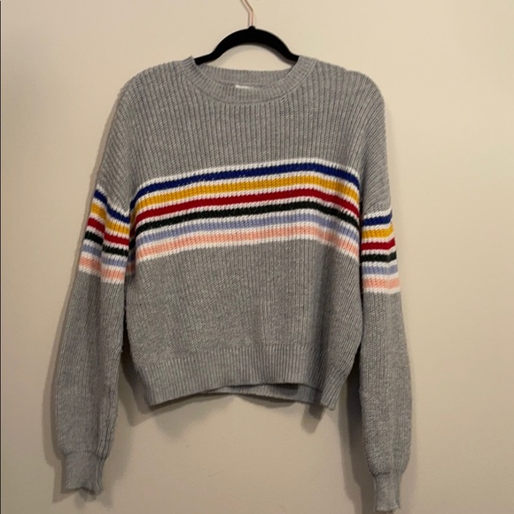 grey sweater with a pop of colour - Picture 1 of 3
